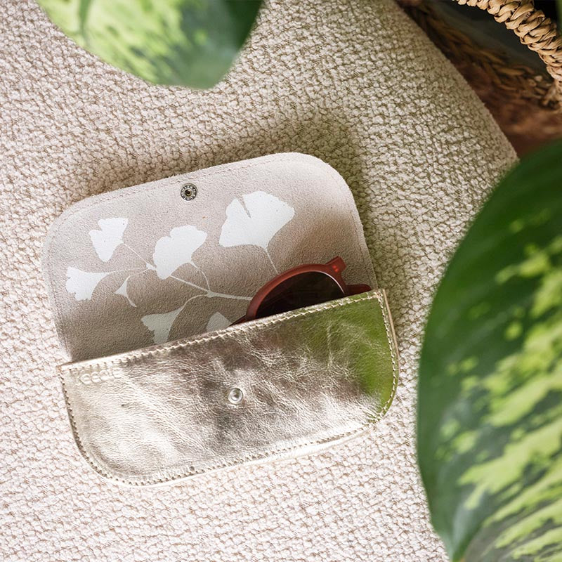 Laudeen | Keecie | Sunglass case | Sunny Greetings | Gold