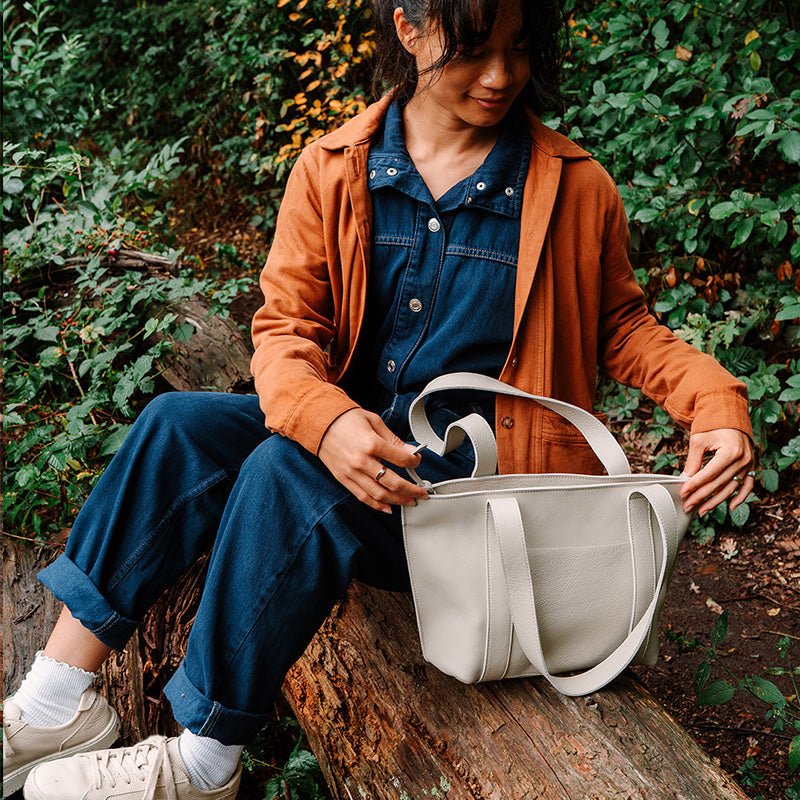 Laudeen | Keecie | Bag | Family Tree | Cement