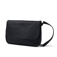 Laudeen | Keecie | Bag | Plant Sitter | Black