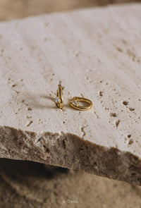 Laudeen | O'Milo | Hugi | Wire Diamond Hoops